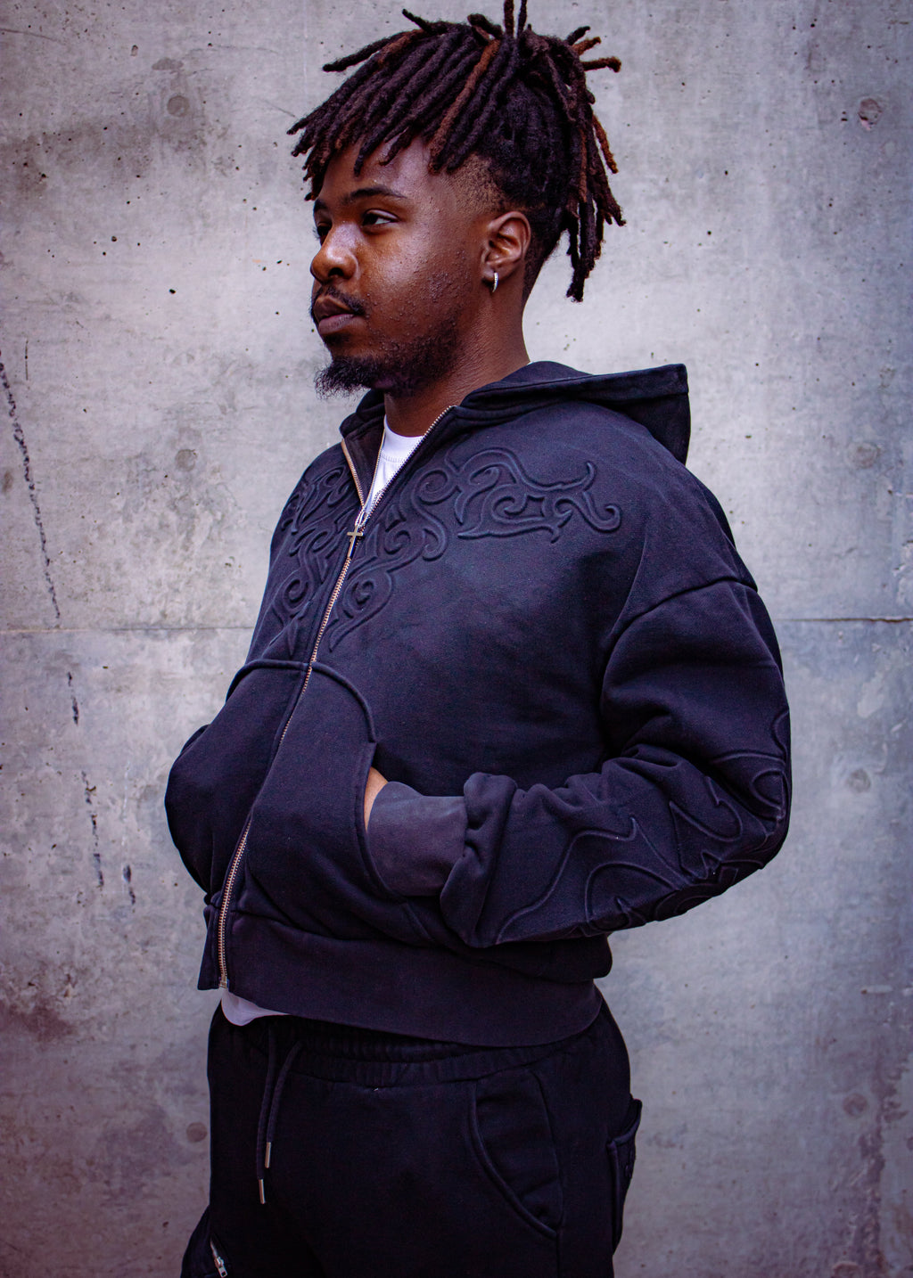 ETERNAL HOODIE (BLACK)