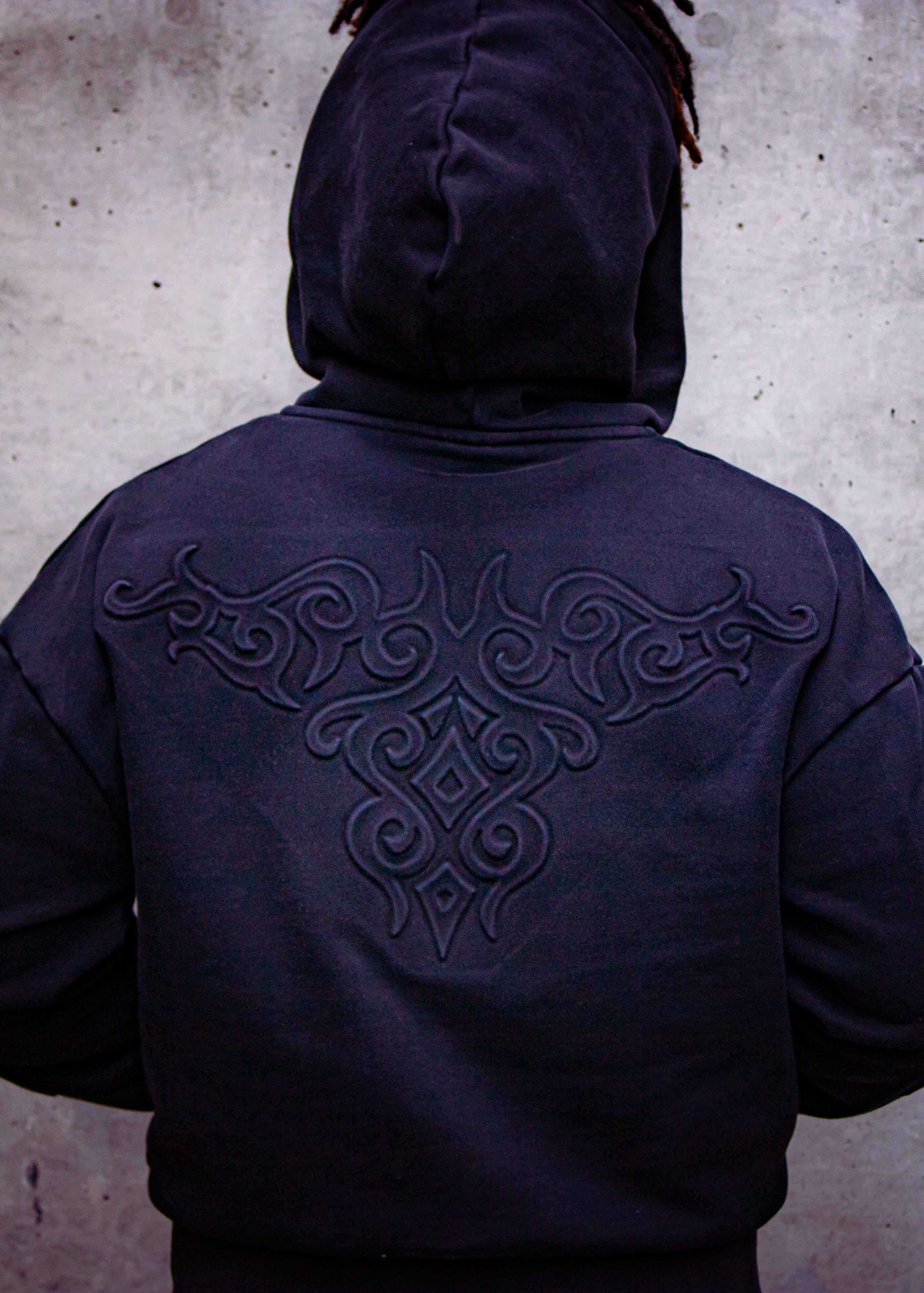 ETERNAL HOODIE (BLACK)