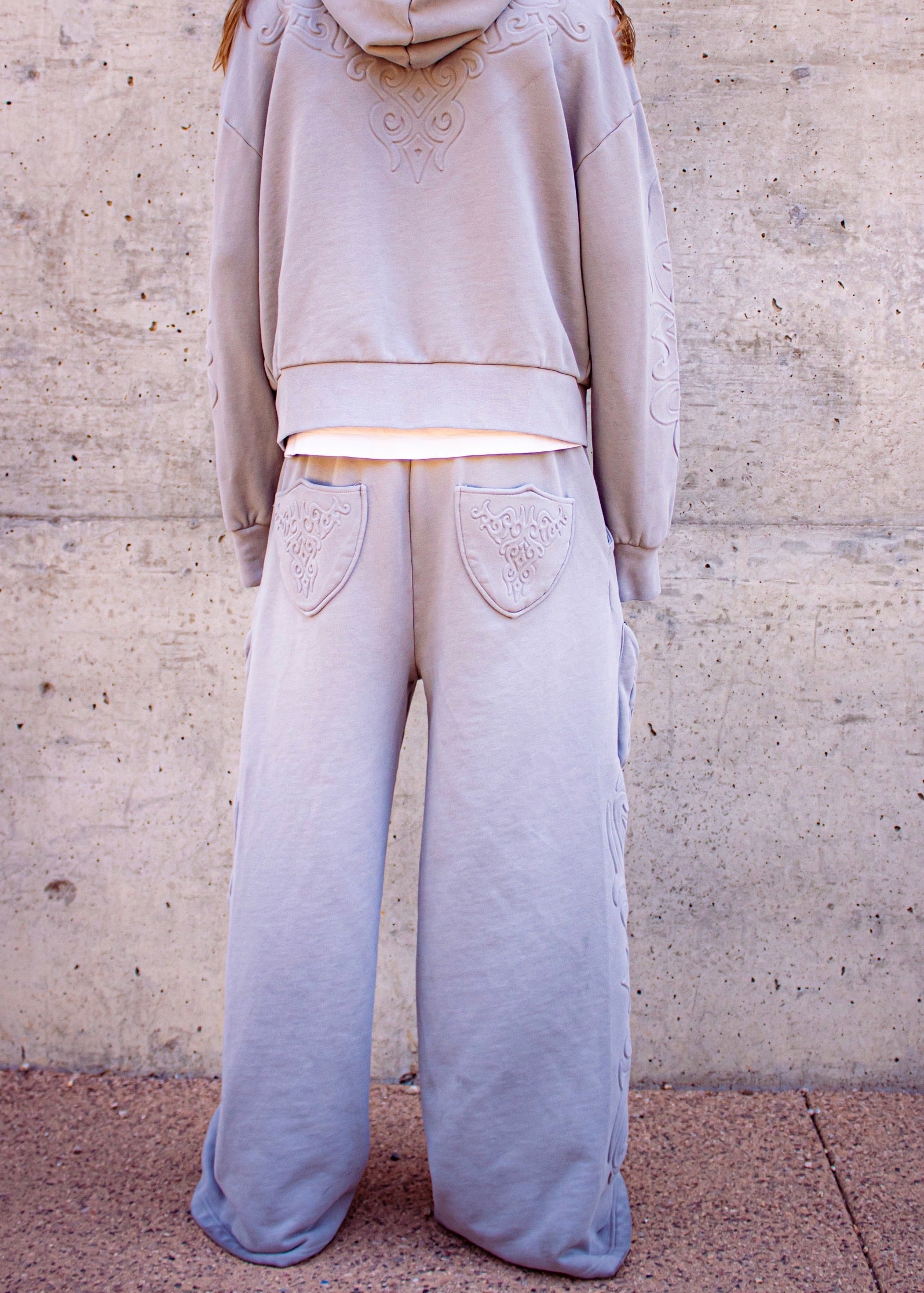 ETERNAL SWEATPANTS (GREY)